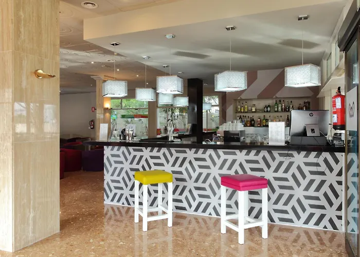 O7 Tenerife Hotell 4*