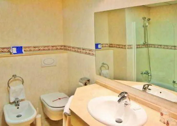 מלון O7 Tenerife 4*