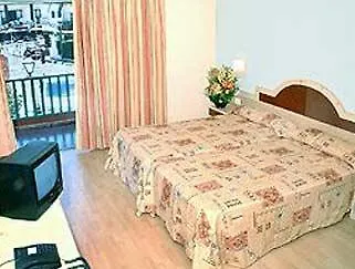O7 Tenerife Szálloda 4*